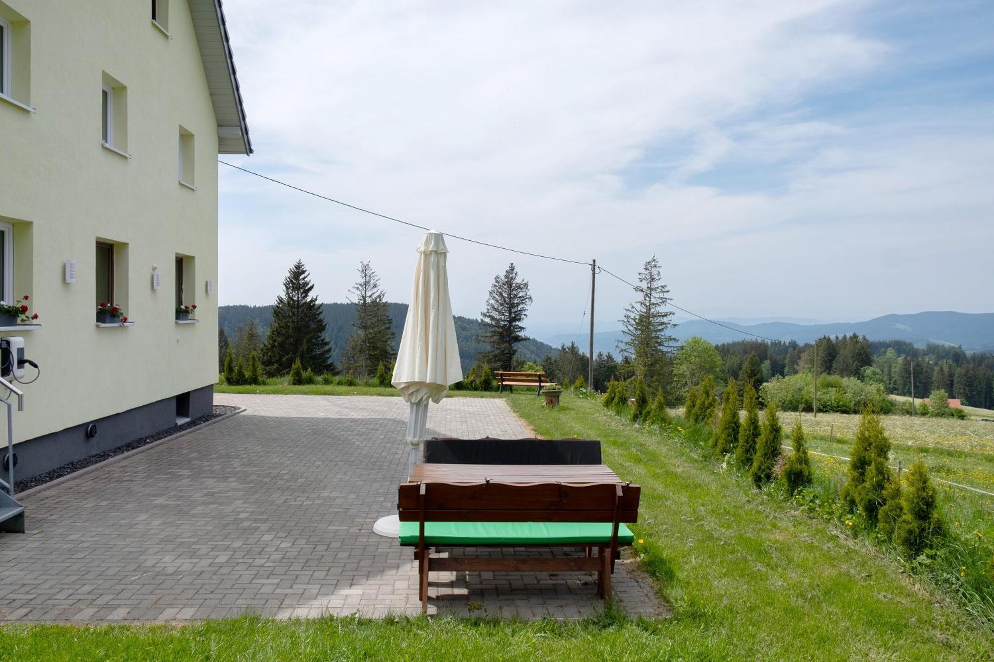 Baeuerleshuette Apartment Брайтнау Екстериор снимка
